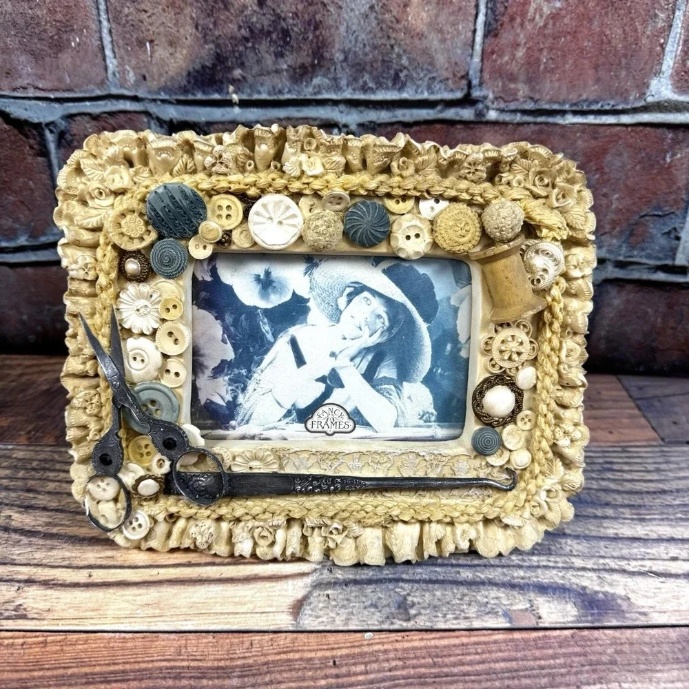 Fancy Frames vtg 3d